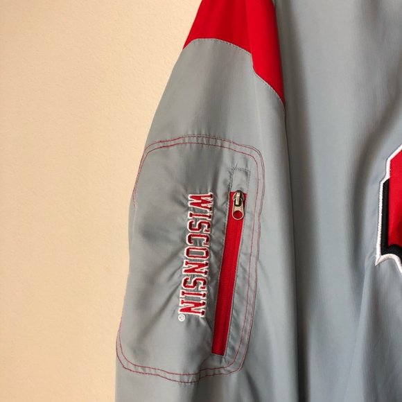 Wisconsin Badgers Game Day Windbreaker Crewneck 2X - Picture 4 of 8